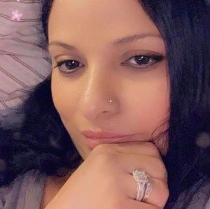 Meet your Posher, Myrna